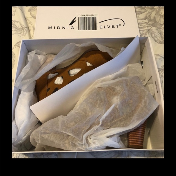 Dress cutout bootie boots cognac woman’s 7M shoes - Picture 9 of 10